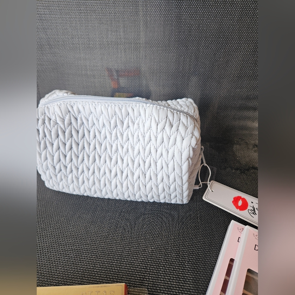 Lip And Nail W/makeup Bag Bundle - Picture 8 of 10